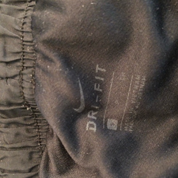 Womens Nike Dri-Fit Tempo Running Short - Picture 4 of 4